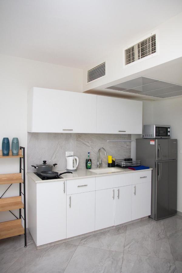 Apartments4You Leonardo 11 Bat Yam Exterior photo